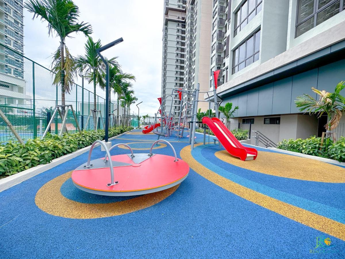 Bali Sea View Residences Melaka At Stayrene Экстерьер фото